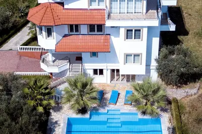Image de 4-bedroom villa in welcoming Elbasan with WiFi, Ac, free car park.