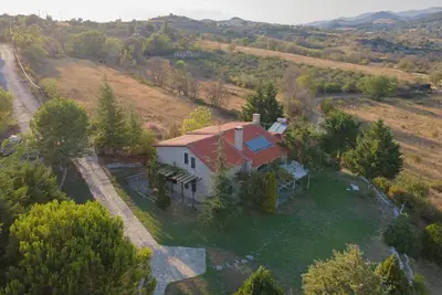 Armonia- Rustic private villa with panoramic views