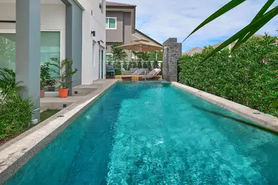 Image de 15min to Kata, 7min to closest beach - new pool villa\n