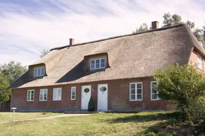Image de Exclusive apartment in a beautiful thatched house off Sylt. Pet friendly