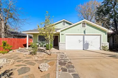 Image de Zen Green Garden House - Minutes from the Airport