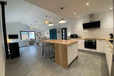 Superbe villa proche de la plage, idéale pour des familles!