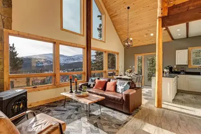 Image de The Alpine-Fairplay, Co, Million dollar views! Hot tub, pool table, nestled on an acre!