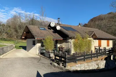 Image de Lac Annecy superbe villa tout confort proximité stations de ski vue montagne