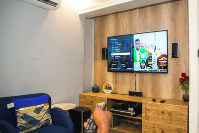 Image de Cozy 2-bedroom Apartment in lovely Accra Borteyman Estates with WiFi, Ac