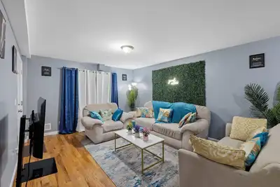 Image de Faith's Spacious 3-Bed 2-Bath with City Access 10 Mins to Ewr Prudential Center!