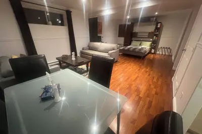 Image de Chambre à air ouverte dans un quartier paisible