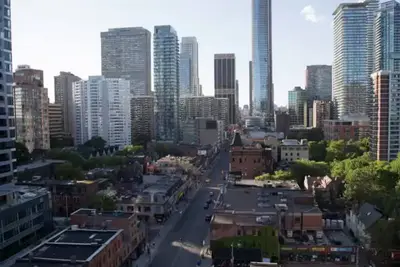 Image de Luxury 2 Bed & 2 Bath Right Next To Subway In The Heart Of Dt