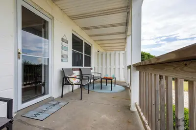 Image de Waterfront 2br/1ba, Amazing View, Backyard Sandy Beach