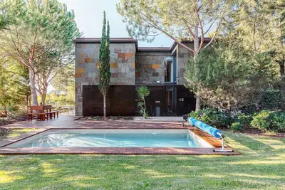 Image de Tróia Villa Paradise avec piscine privée, Wi-Fi et climatisation