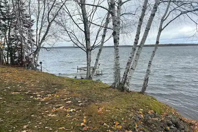Image de Lakeside cabin, listen to the water splash on the Shoreline of Lac Vieux Desert
