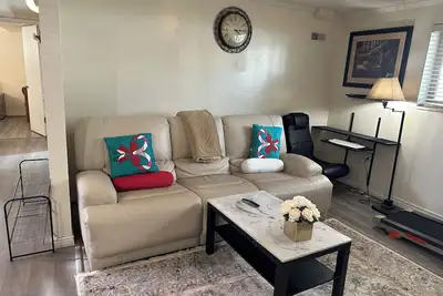 Image de Basement 2-bedroom in Clearfield with WiFi and Ac