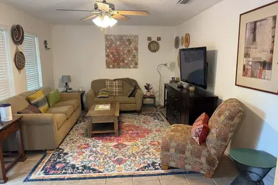 Image de Charming 2-bedroom villa in pleasant Austin with WiFi, Ac