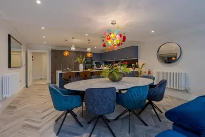 Image de Luxury Apartment in 18th century listed Hotel conversion