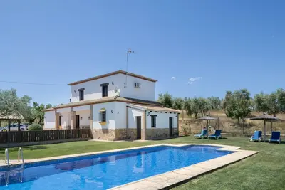 Maison de campagne \"La Pedrosa\" avec vue sur la montagne, Wi-Fi et climatisation