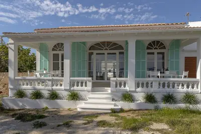 Image de Votre Évasion de Luxe au Bord de la Mer