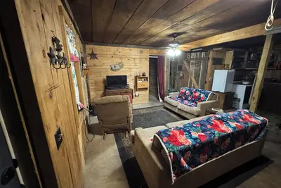 Image de Charming Rustic cottage in houtzdale not far from Psu State college Pennsylvania