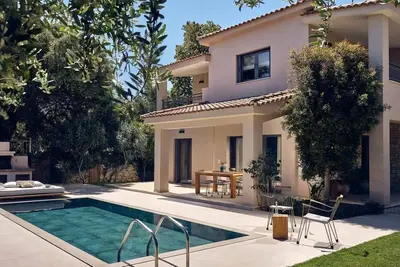 Image de Villa Bellini with Pool, Bbq & Sea View Garden