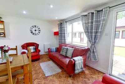 Image de A great location for families, with on site facilities which include a pool, playground and shop.