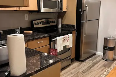 Image de 10 min away from M&T Bank Stadium, Inner Harbor and Horseshoe Casino