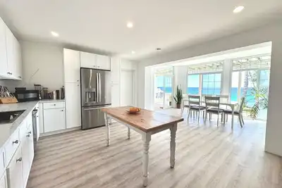 Image de \"OceanView\" Beach House, Grape Bay Beach, Paget