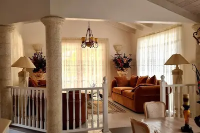Image de Tranquil 3-Bedroom House With Ac In St James