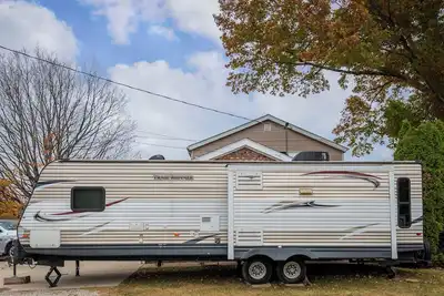 Image de Spacious Rv with WiFi and Hvac in pleasant Winfield Wv