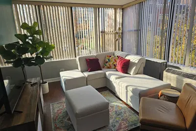 Image de Chic 2-bedroom Condo near McCormick Pl with Parking Spot