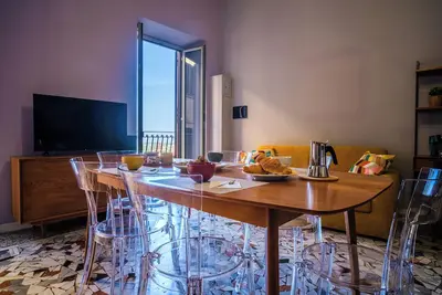 Image de Sea view apartment but in the heart of the historic center, opposite the Museum