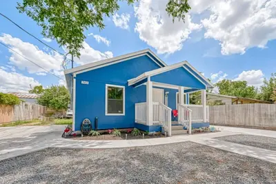 Image de Stylish Modern Farmhouse in Houston – Your Perfect Vrbo Retreat!