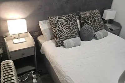 Image de Av Space 3: Quiet Stay for Two Near Anfield Stadium