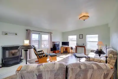 Image de Grill & Screened Patio: Getaway in Montrose!