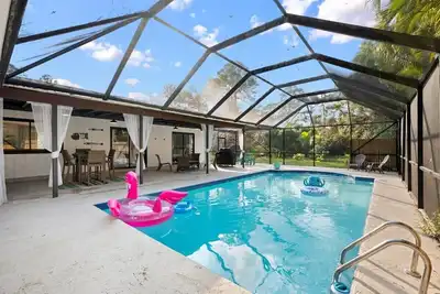 Image de Pool Retreat in Jupiter Farms on 1. 25 Acre Property
