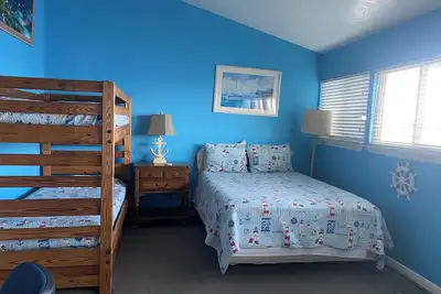 Image de Romantic or family oriented \nBalcony over Lake Conroe easily design for fishing