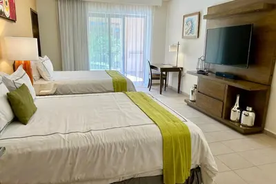 Image de Luxurious 3 bedroom with stunning ocean views of Danzante Bay