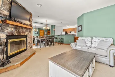 Image de Ski on Ski off Obertal F building