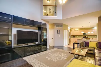Image de 54 Mi to Dtwn Dc: Spacious Family Home!