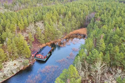 Image de Hus Upplångö - Unique adventure in the middle of the archipelago with sauna & boat