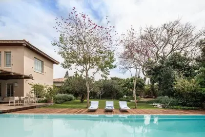 Image de Carmelo | Keren Villa