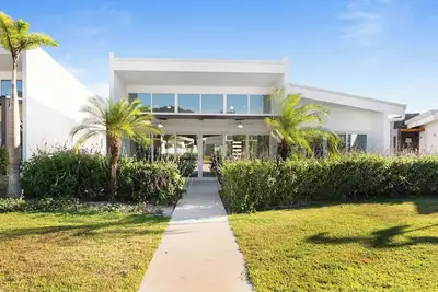 Image de Luxury 2-Bedroom Villa with Pool