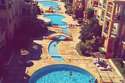 Image de El Mansouria Résidence Ricoflores Beach : vue sur mer et piscine