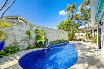 Image de Charming home w/ private pool & marina access