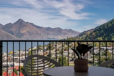 Image de Town Centre House, 5 Min Walk To Town, Free Parking