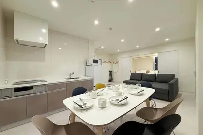 Image de Perfect Group Stay: Central 2br Apartment