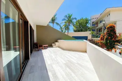 Image de Luxury Apartment 50m from Beach in Bucerías w/ Balcony & Rooftop Garden