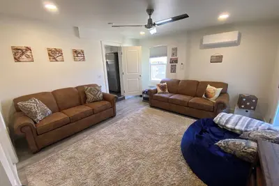 Image de Charming 2-bedroom house with WiFi, Ac and centrally located in charming Tucson