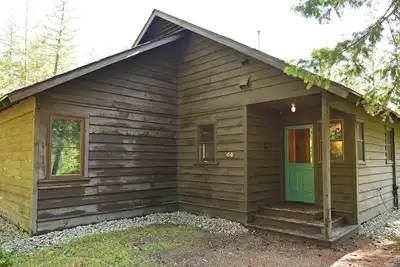 Image de Rustic Two Bedroom Cabin