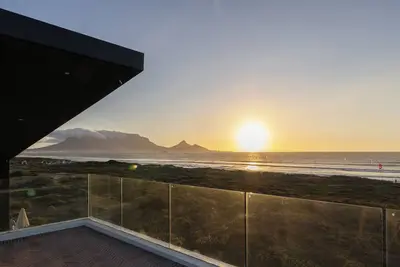 Image de The Beachfront Lodge @ Ocean 9