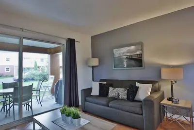 Image de Condo 2 rooms club azur near the lake - legal