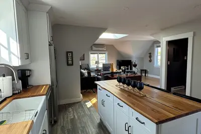 Image de Charming 2-bed apartment with Ac, WiFi in tranquil Cohasset, close to beaches